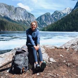 Meet your Posher, Danika